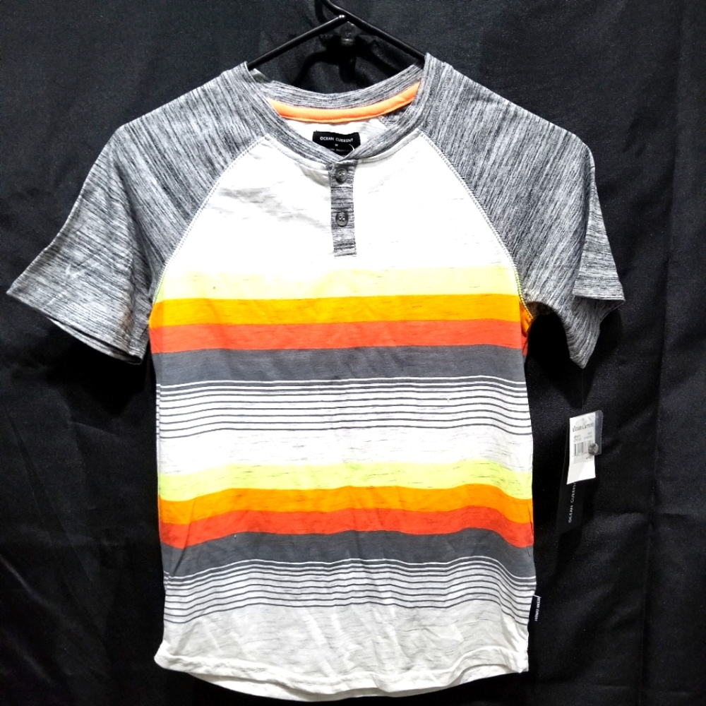 Boys size Medium T-shirt with buttons